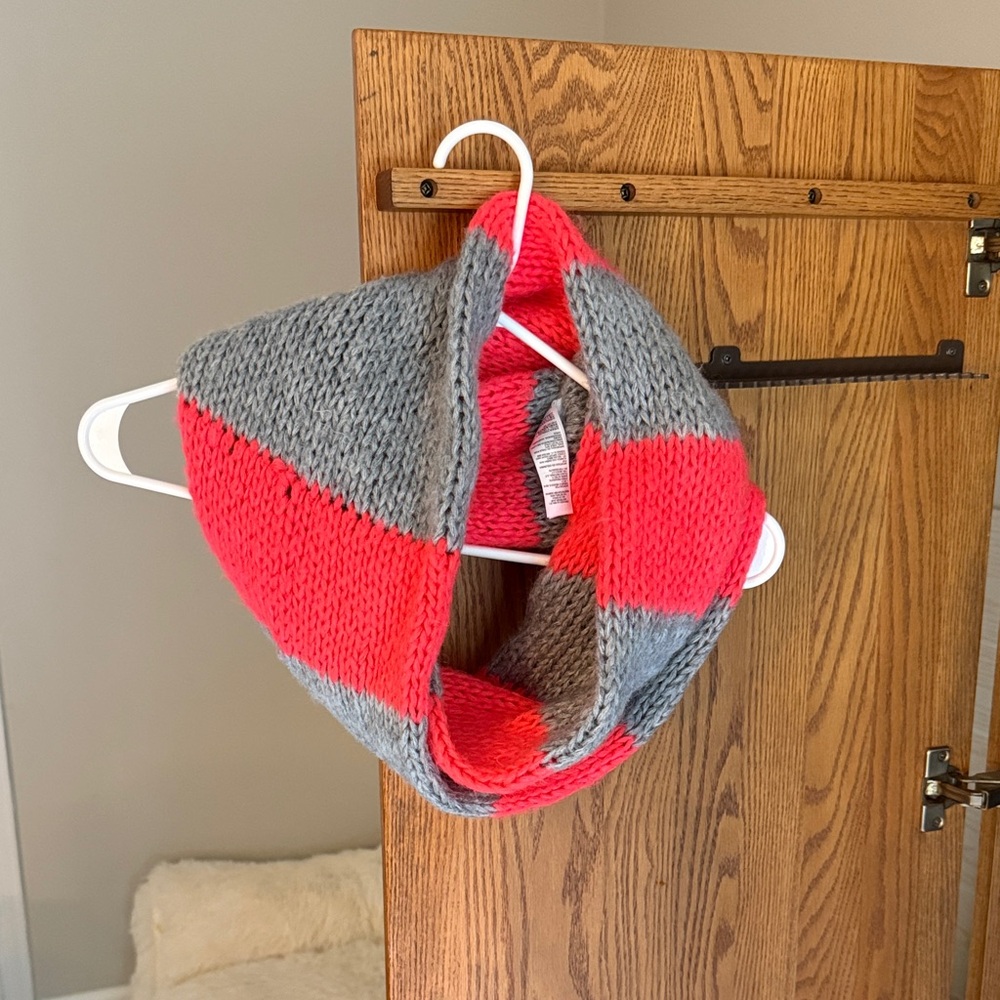Women's Infinity Scarf